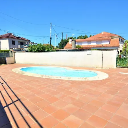 Apartamento Con Piscina En El Entorno De サンシェンショ