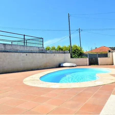 Apartamento Con Piscina En El Entorno De * サンシェンショ